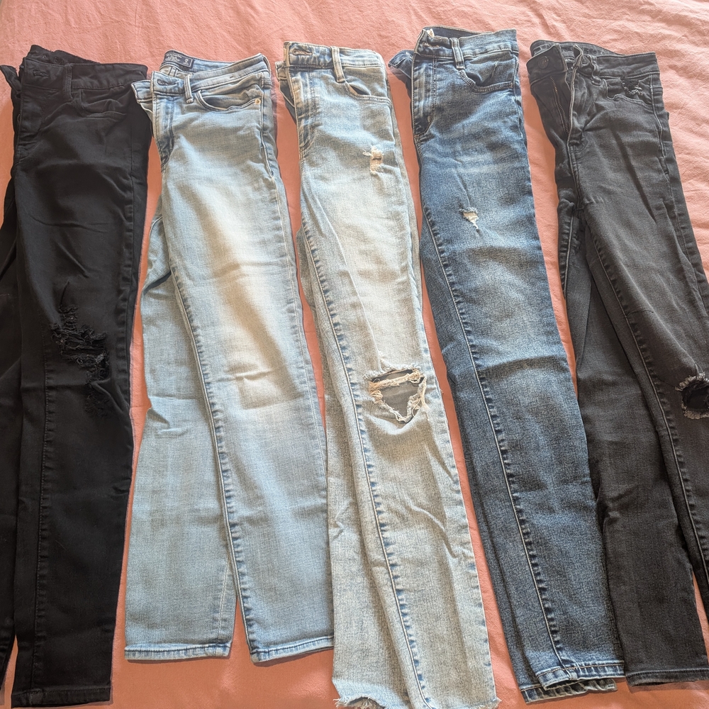 Assorted Denim Jeans Collection - Picture 2 of 2